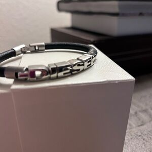 Diesel Unisrx Black Leather Bracelet with Silver Diesel letters NWOT